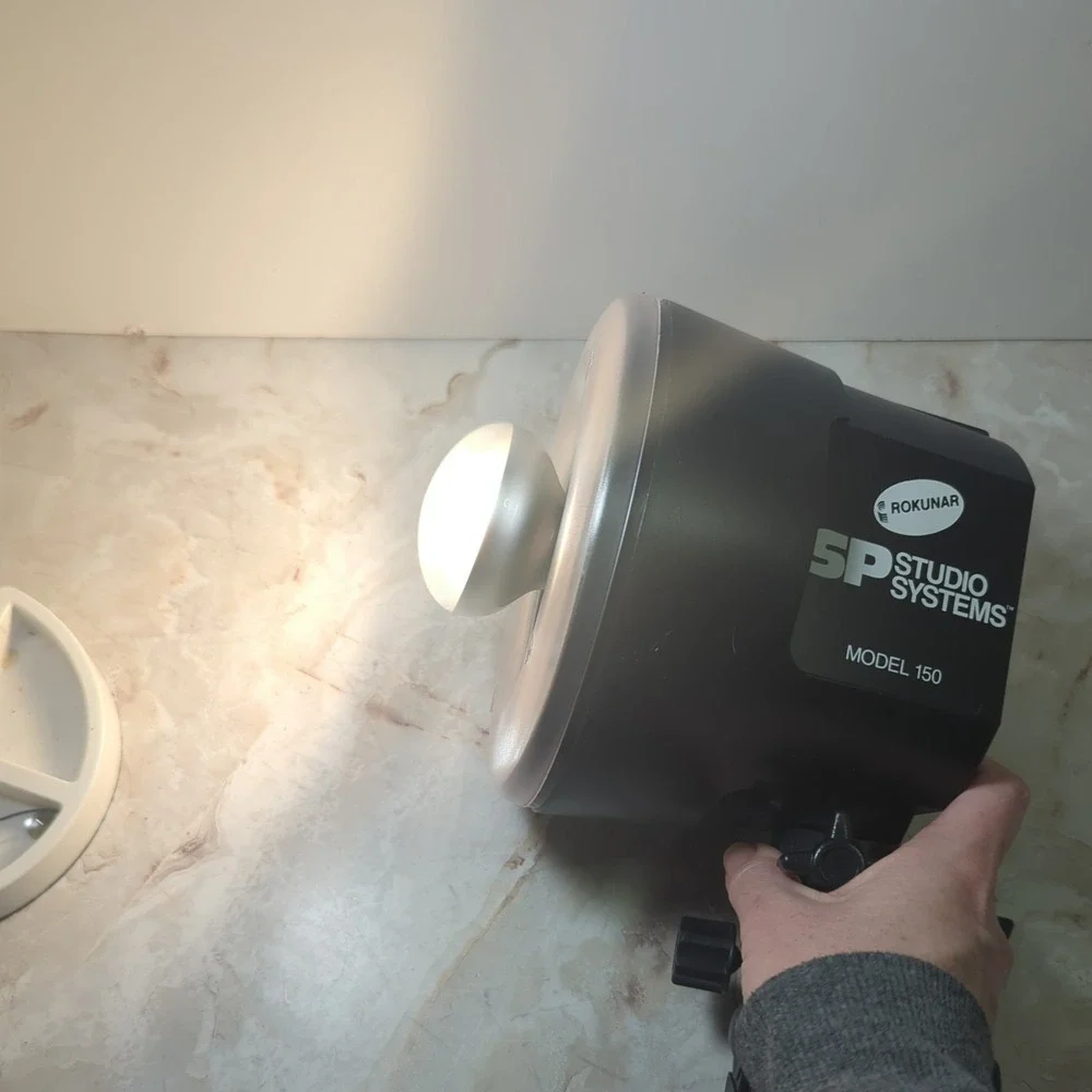 Rokunar Studio Pro 150‎ AC Flash Modeling Lamp 135ws Tested works